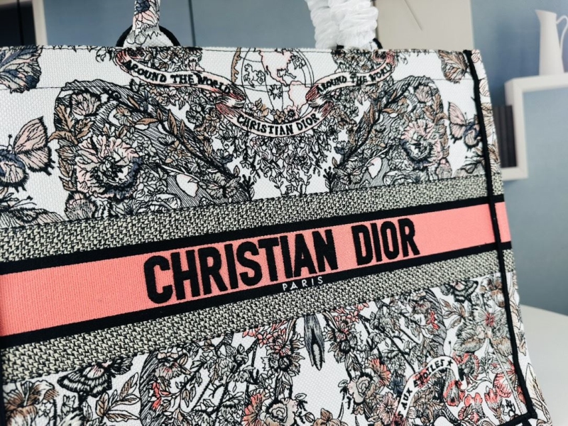 Dior Shopping Bags